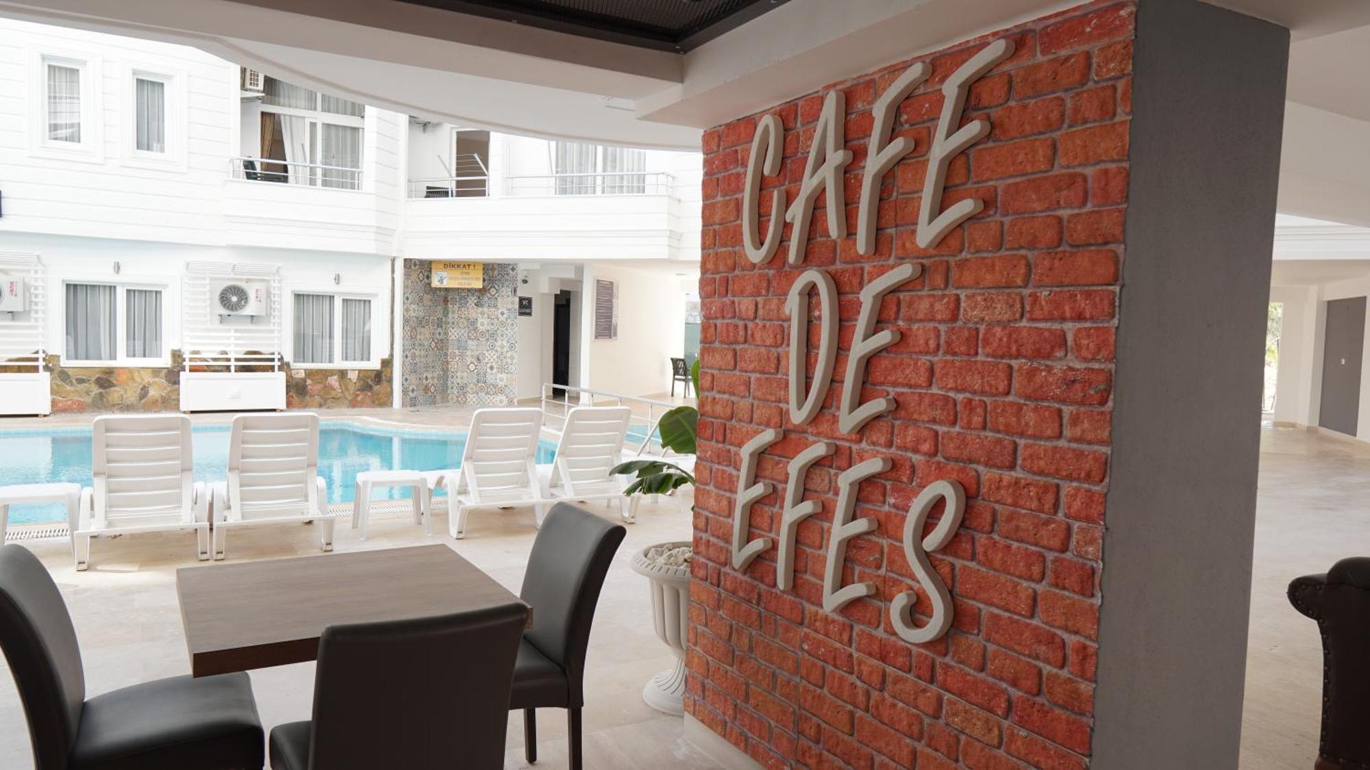 Club Efes Otel ซิลิฟเค ภายนอก รูปภาพ