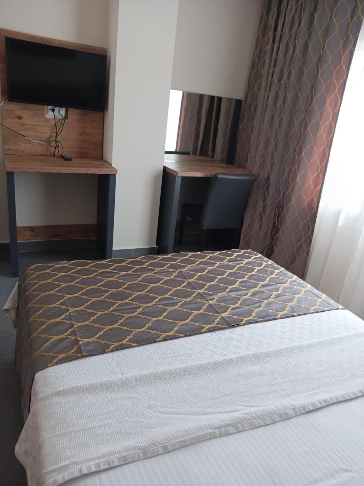 Club Efes Otel ซิลิฟเค ภายนอก รูปภาพ